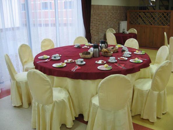 Kaliszki Arena Hotel מראה חיצוני תמונה